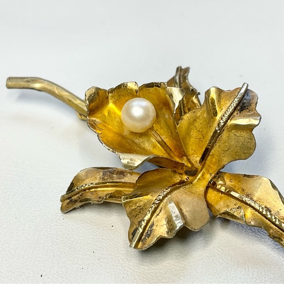 Vintage 900 Silver Vermeil Orchid Flower Brooch w/Cultured Pearl - Picture 2 of 5